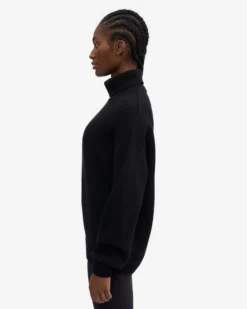 Merino Wool Turtleneck - Deep Black