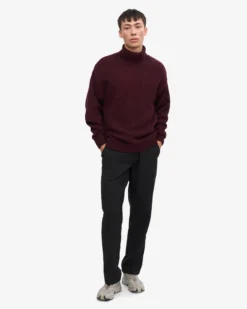 Merino Wool Turtleneck - Scarlet Red