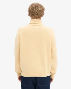 Merino Wool Turtleneck - Soft Yellow
